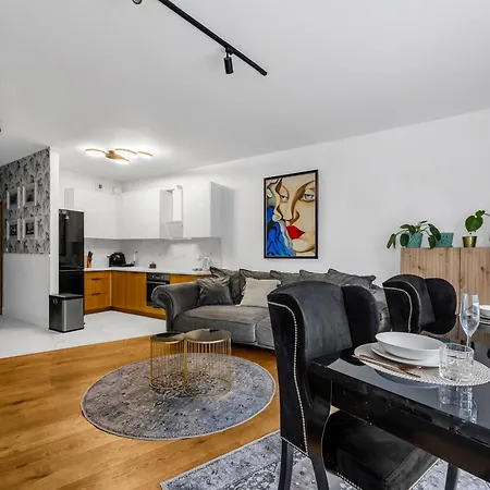 Apartament Wola - Parking, Balcony - By Rentujemy *